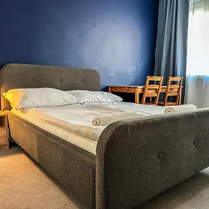 Hostel Demi